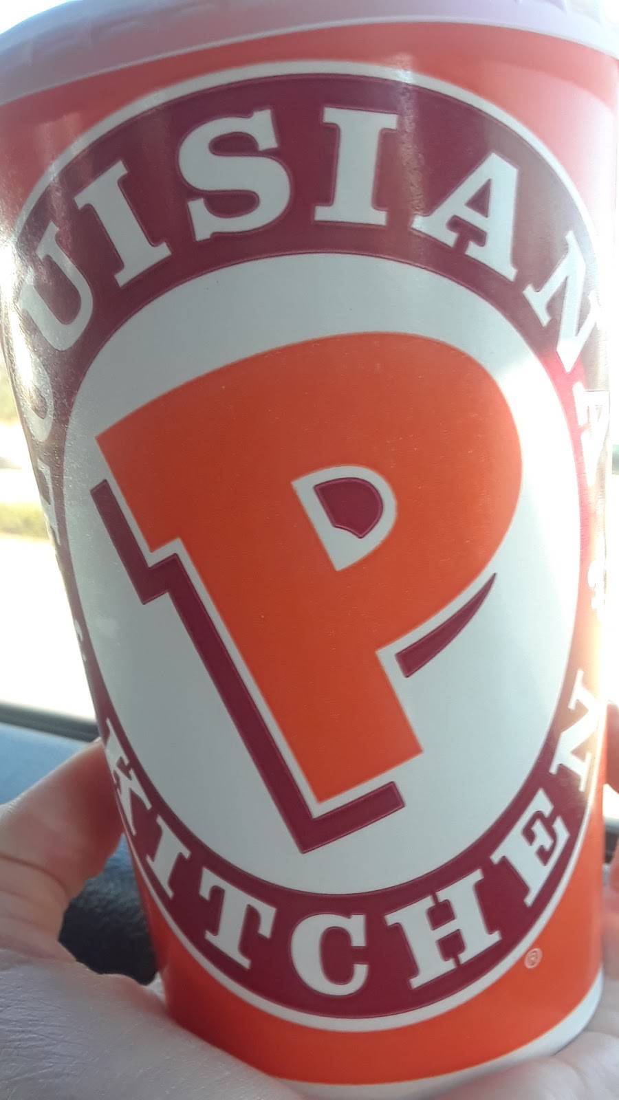 Popeyes Louisiana Kitchen | restaurant | 2972 W Wheatland Rd, Dallas, TX 75237, USA | 9727800015 OR +1 972-780-0015