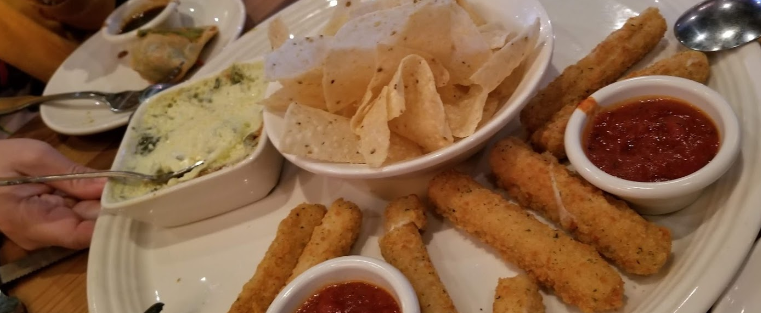 JCs Sports Bar | restaurant | 251 Burnsville Pkwy, Burnsville, MN 55337, USA | 9528086861 OR +1 952-808-6861