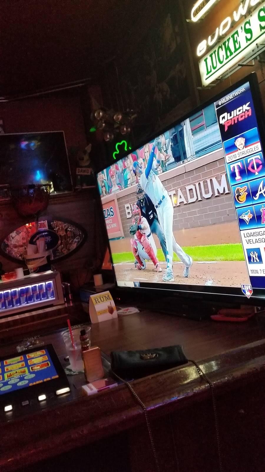 Luckes Saloon | restaurant | 1455 S Wells Ave, Reno, NV 89502, United States | 7753249432 OR +1 775-324-9432