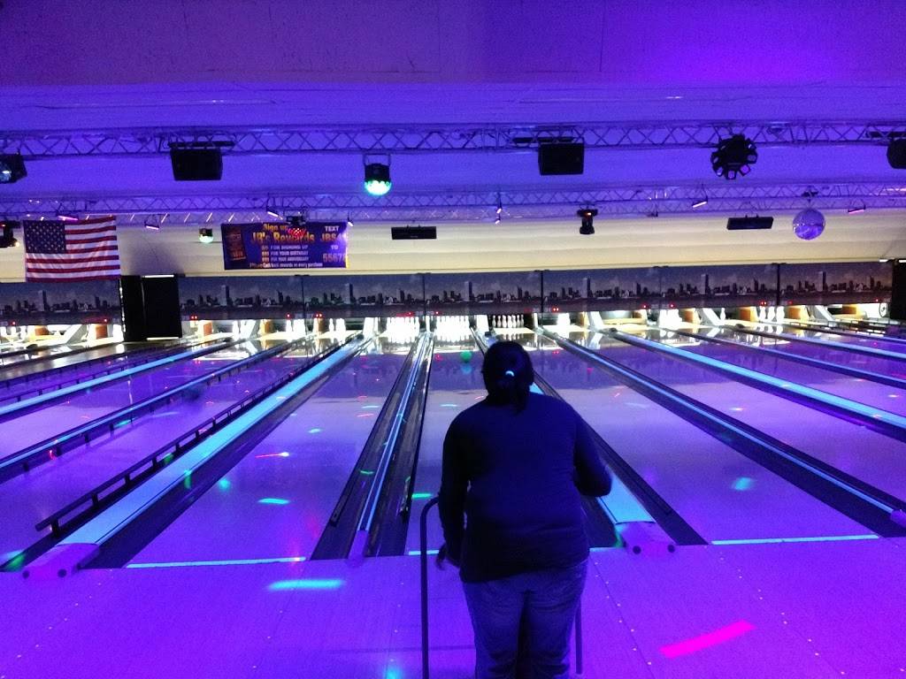 JBs On 41 | restaurant | 4040 S 27th St, Milwaukee, WI 53221, USA | 4142818200 OR +1 414-281-8200