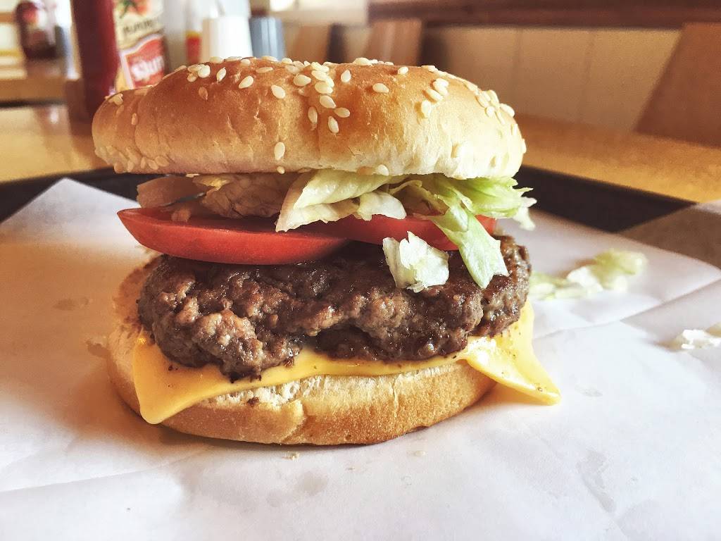 BBQ King | restaurant | 2613 E Main St, Lincolnton, NC 28092, USA | 7047351112 OR +1 704-735-1112