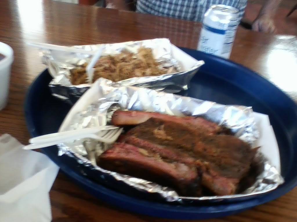 Big Franks BBQ | restaurant | 703 US-90, Liberty, TX 77575, USA | 9362538907 OR +1 936-253-8907