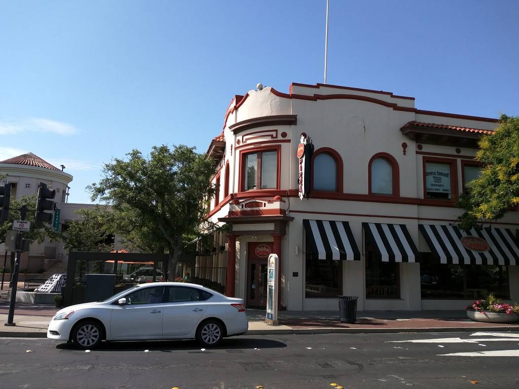 Skipolinis Pizza | restaurant | 2001 Salvio St, Concord, CA 94520, USA | 9256806888 OR +1 925-680-6888