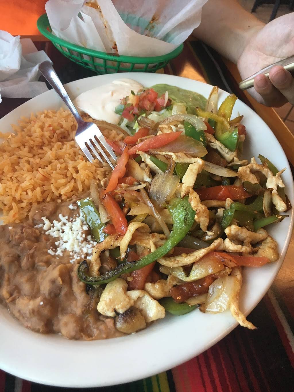 Taqueria El Burrito | restaurant | 223 F St, Davis, CA 95616, USA | 5307561606 OR +1 530-756-1606