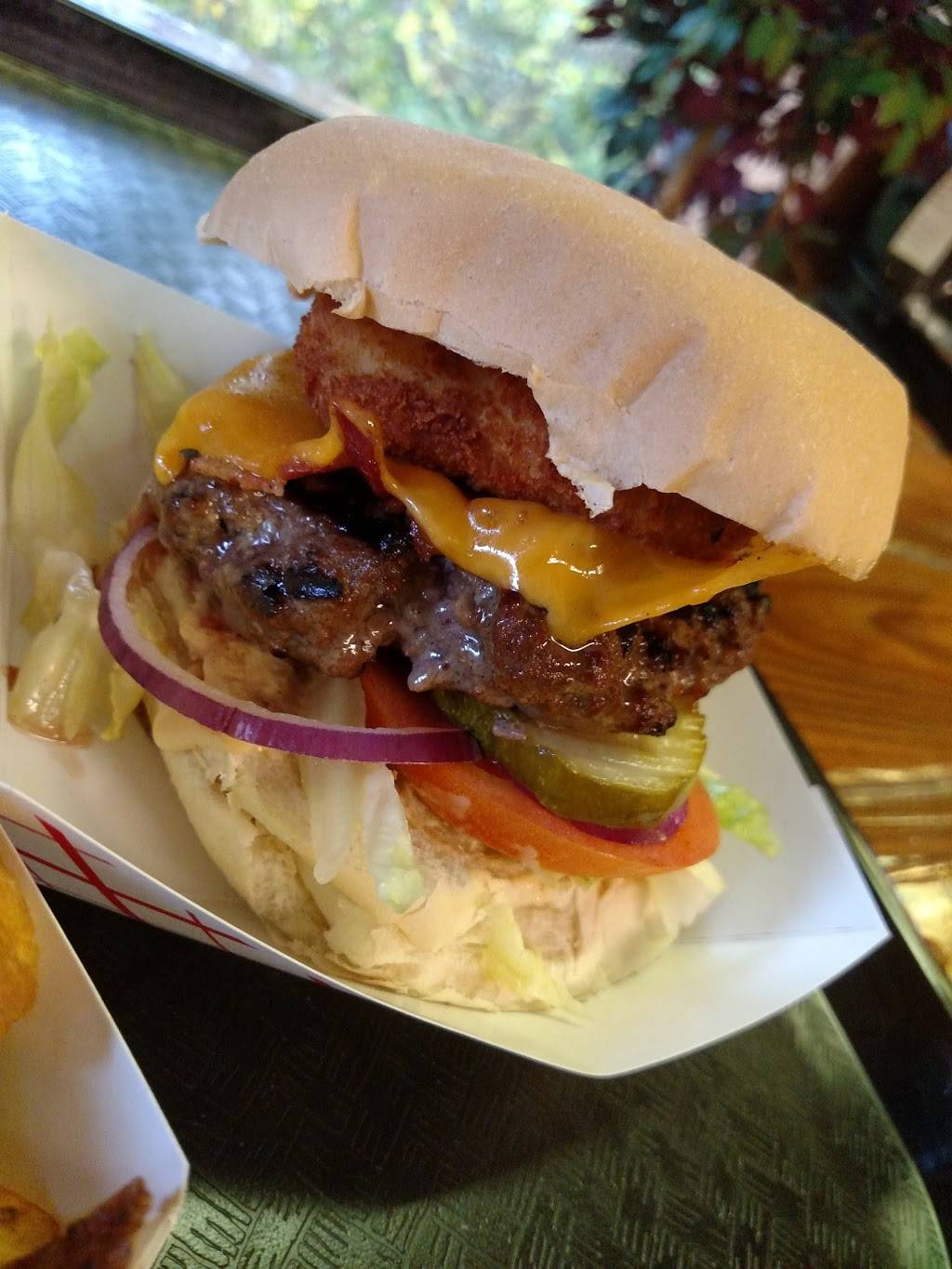 Joffs Backyard Grill | restaurant | 61 Mechanic St, Bellingham, MA 02019, USA | 5089662938 OR +1 508-966-2938