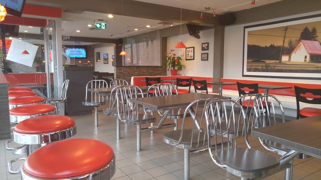 Restaurant Patates Plus | restaurant | 1111 Boulevard Pie-XI N, Québec, QC G3K 2S8, Canada | 4188421323 OR +1 418-842-1323