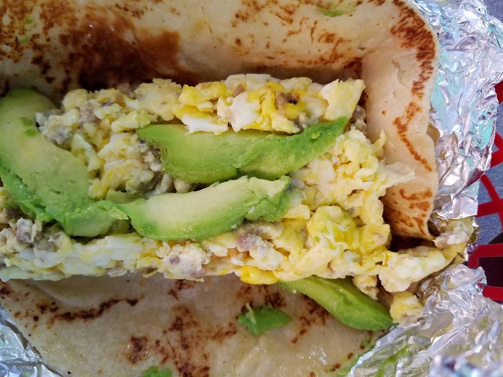 Taqueria Hernandez | restaurant | 1712 N Austin St, Seguin, TX 78155, USA | 8303795067 OR +1 830-379-5067