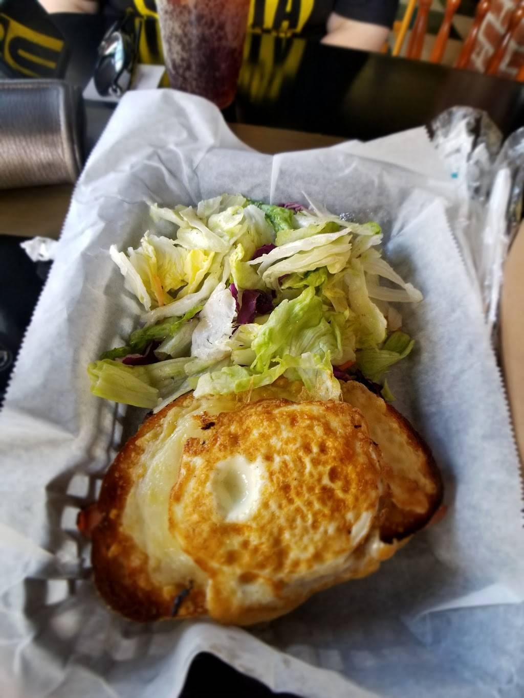 The Stuffed Beaver | restaurant | 2548 Oak St, Jacksonville, FL 32204, USA | 9042401980 OR +1 904-240-1980