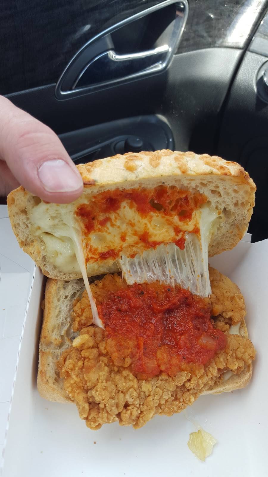 Dairy Queen Grill & Chill | restaurant | 7600 North Grand Prairie Drive, Peoria, IL 61615, USA | 3098390551 OR +1 309-839-0551