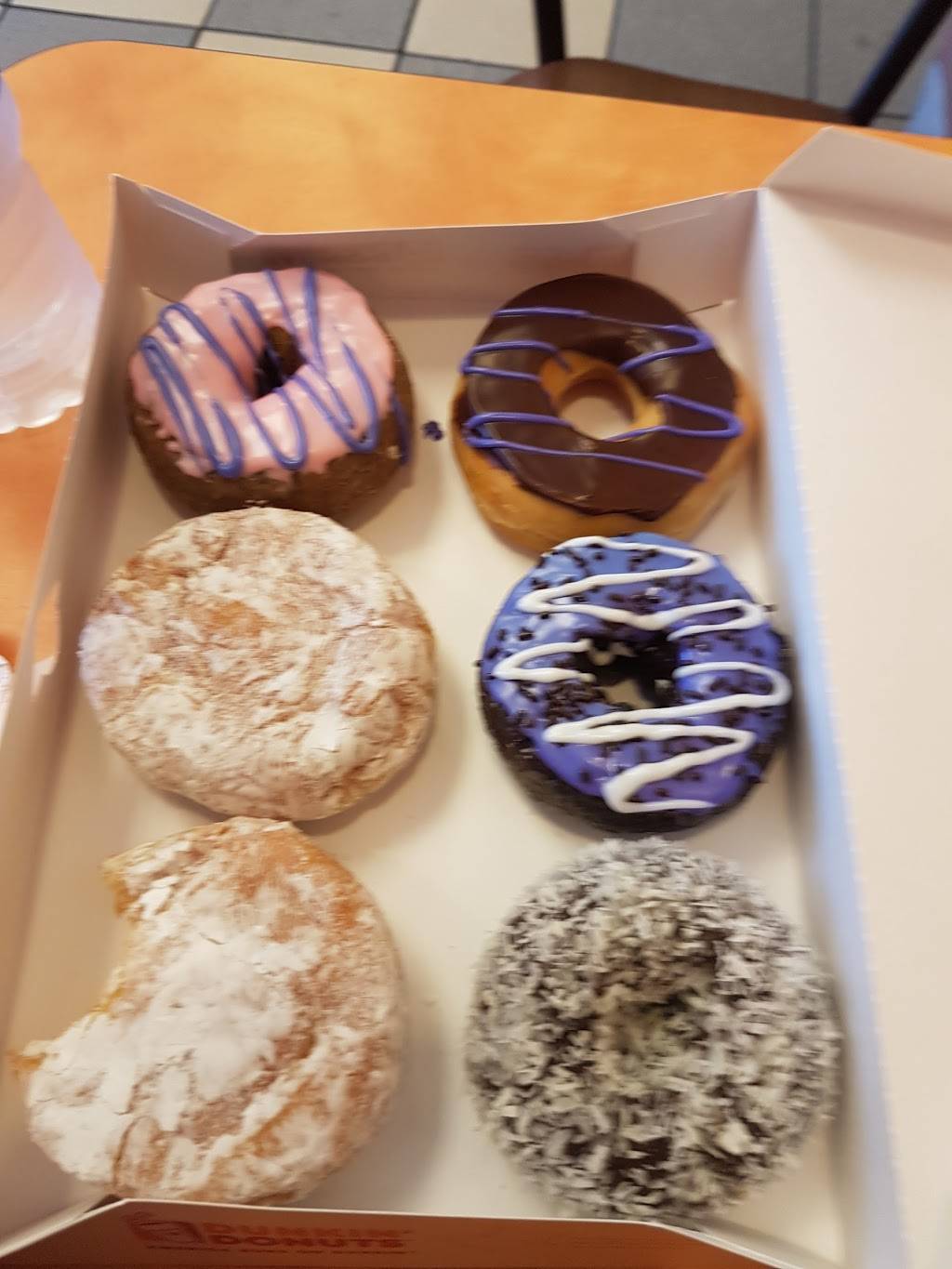 Dunkin | bakery | 5810 N Atlantic Ave, Cocoa Beach, FL 32931, USA | 3217840426 OR +1 321-784-0426