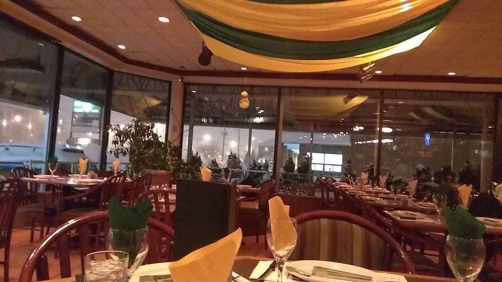 Le Milsa Restaurant | restaurant | 579 Boulevard Saint-Martin O, Laval, QC H4M 1Y9, Canada | 4509677770 OR +1 450-967-7770