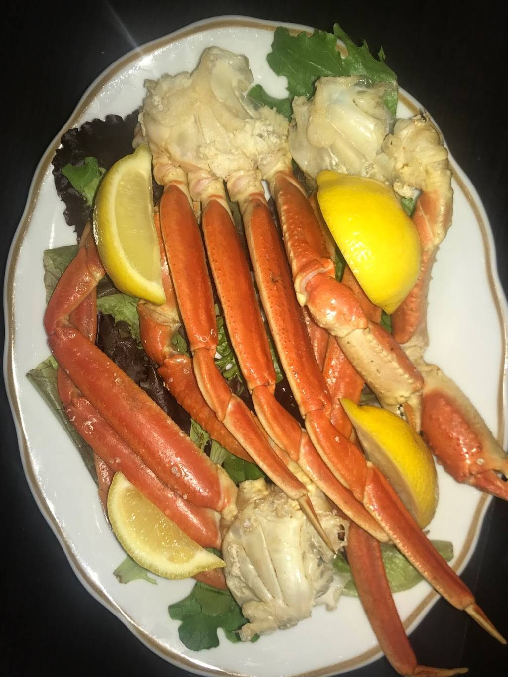 Fantail Restaurant | restaurant | 2060 Downing St, Millbrook, AL 36054, USA | 3342857255 OR +1 334-285-7255