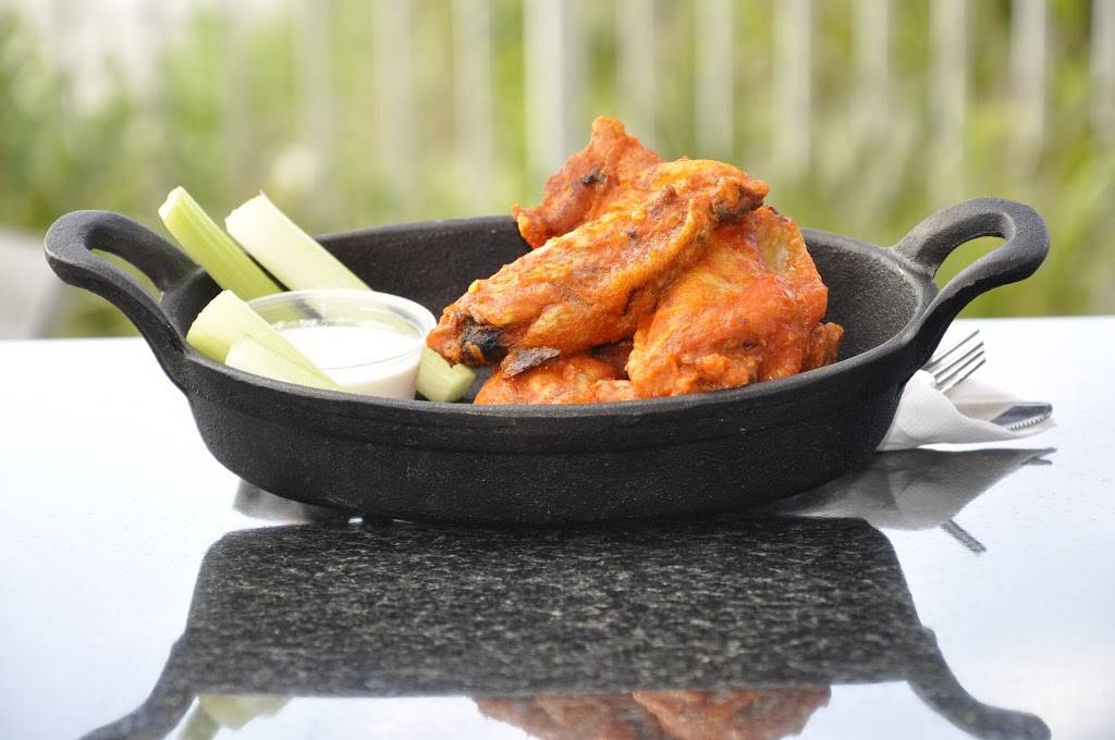 Saltaire Kitchen and Bar | restaurant | 1601 N Ocean Blvd, Surfside Beach, SC 29575, USA | 8434771400 OR +1 843-477-1400