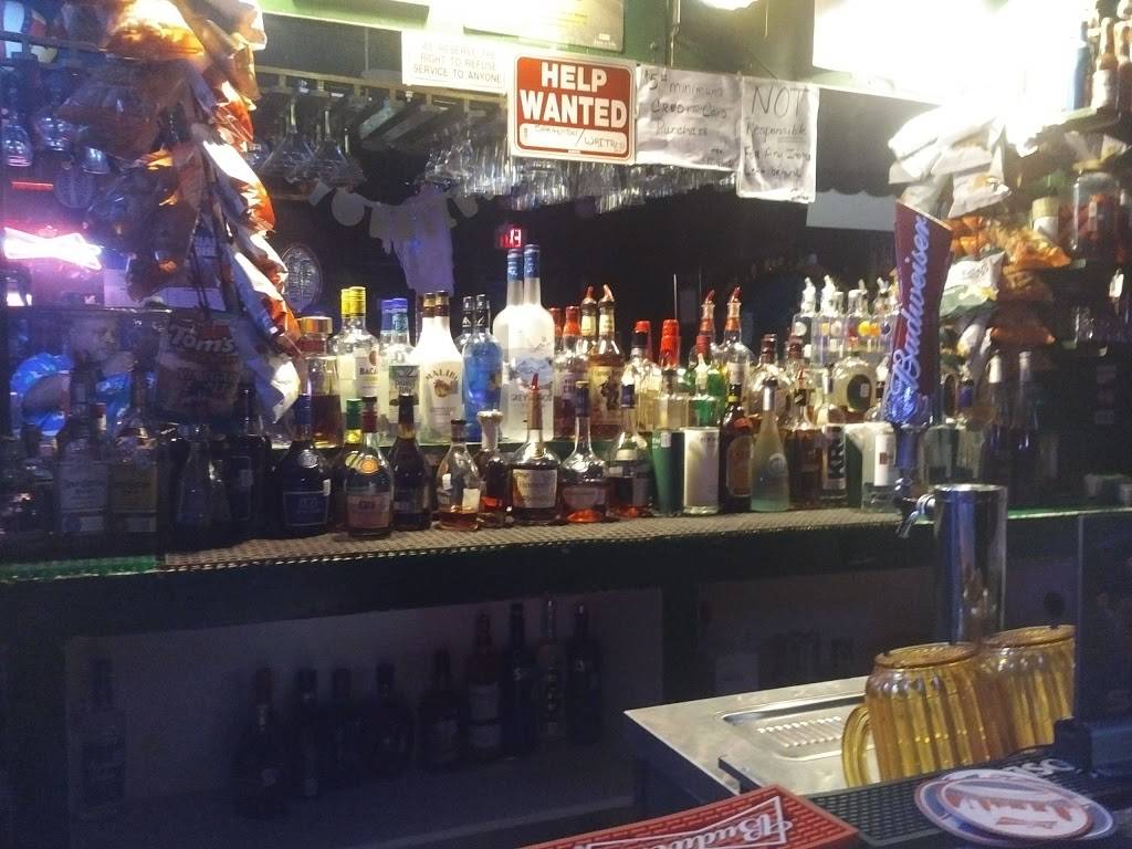 Greenwoods Bar & Grill | restaurant | 301 N New Braunfels Ave, San Antonio, TX 78202, USA | 2102241969 OR +1 210-224-1969