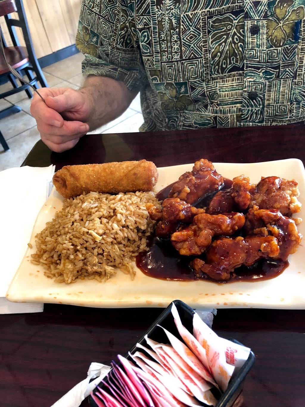 Speedy Wok | restaurant | 11122 N Rockwell Ave, Oklahoma City, OK 73162, USA | 4057213559 OR +1 405-721-3559