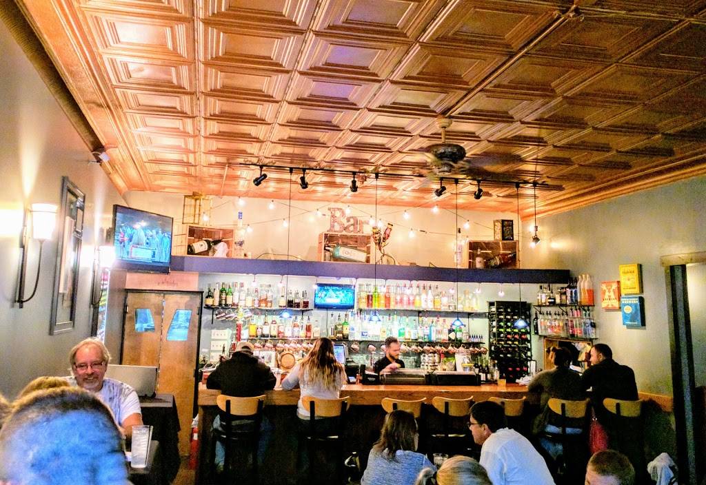 Twisted Cuisine | restaurant | 7546 Sheridan Rd, Kenosha, WI 53143, USA | 2625640220 OR +1 262-564-0220