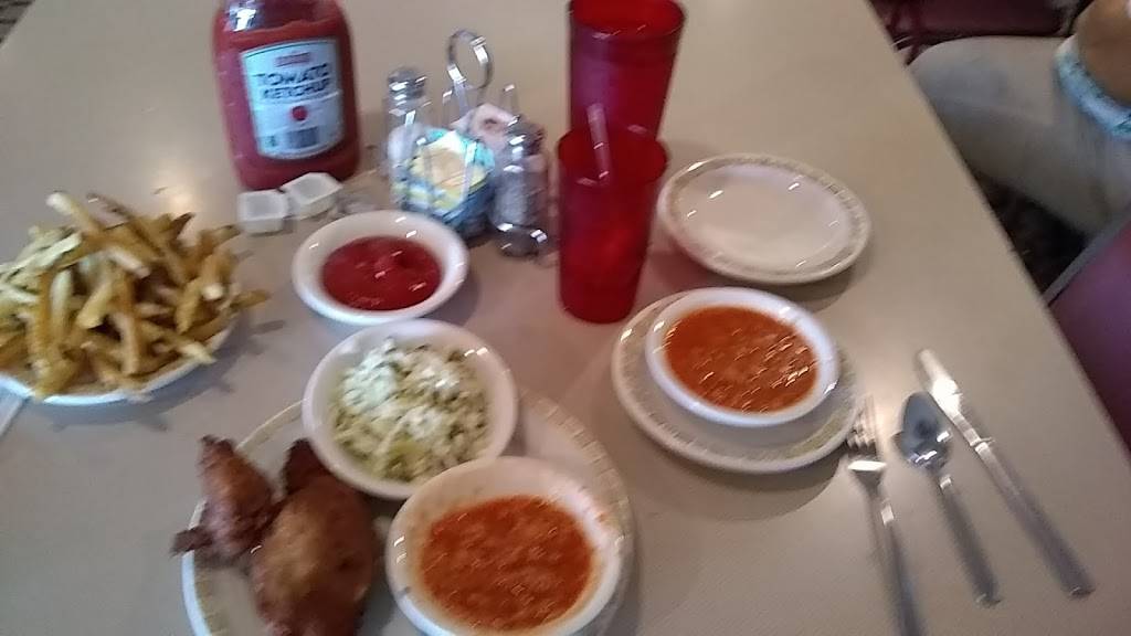 Village Inn Chicken | restaurant | 4444 S Cleveland Massillon Rd, Norton, OH 44203, USA | 3308254553 OR +1 330-825-4553