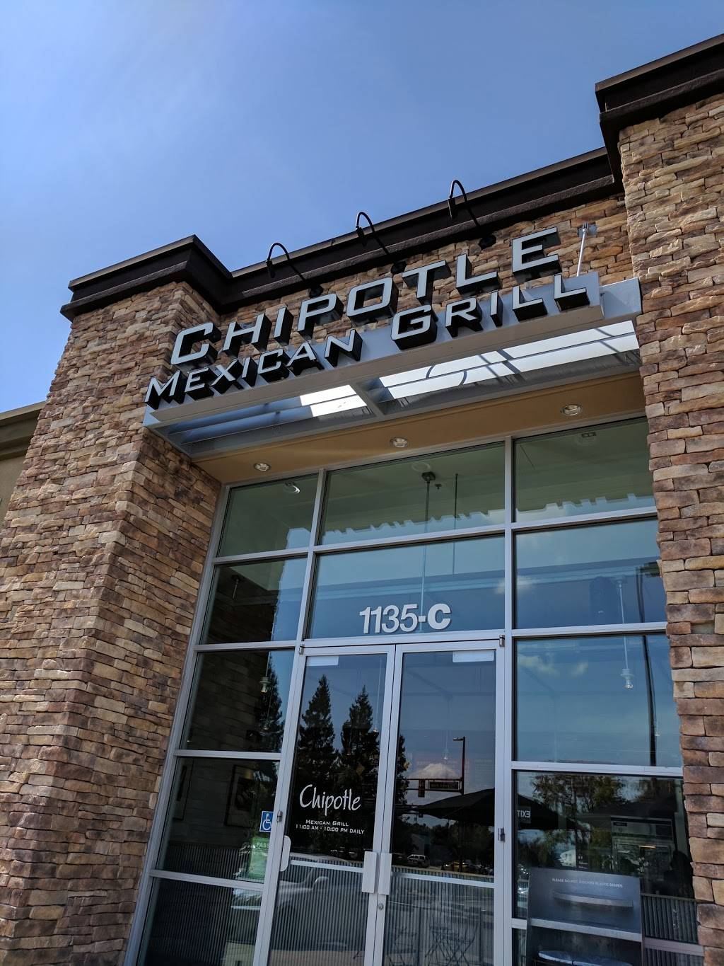 Chipotle Mexican Grill | restaurant | 1135 Industrial Rd Ste C, San Carlos, CA 94070, USA | 6505980847 OR +1 650-598-0847