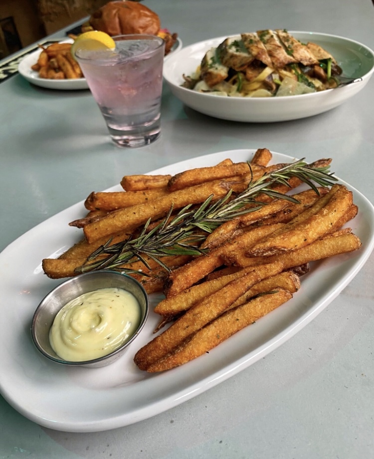 The IVY | night club | 1212 W 6th St, Cleveland, OH 44113, USA | 2165055510 OR +1 216-505-5510