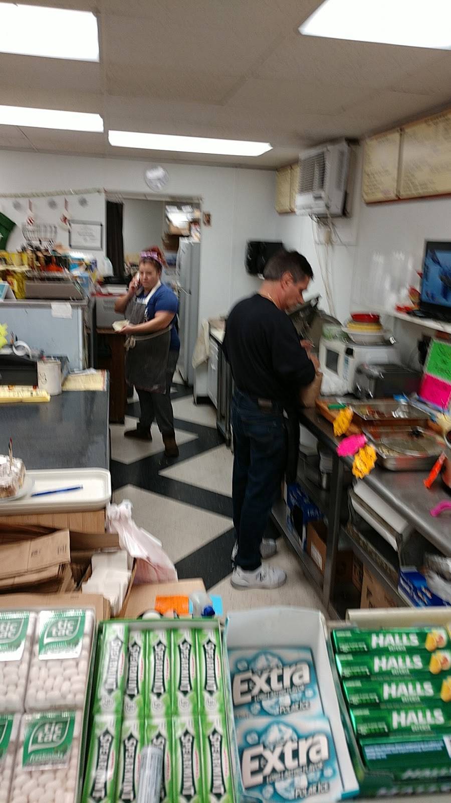 Johns Deli and Italian Bistro | restaurant | 48 W Passaic Ave, Bloomfield, NJ 07003, USA | 9737488888 OR +1 973-748-8888