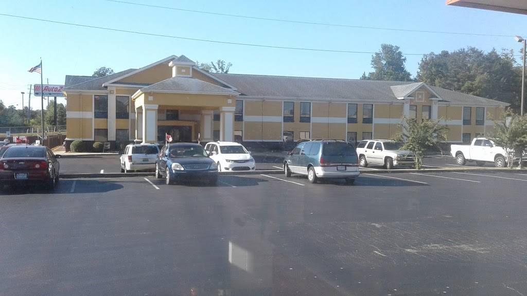 Little Caesars Pizza | meal takeaway | 2975 US-280, Alexander City, AL 35010, USA | 2562344144 OR +1 256-234-4144