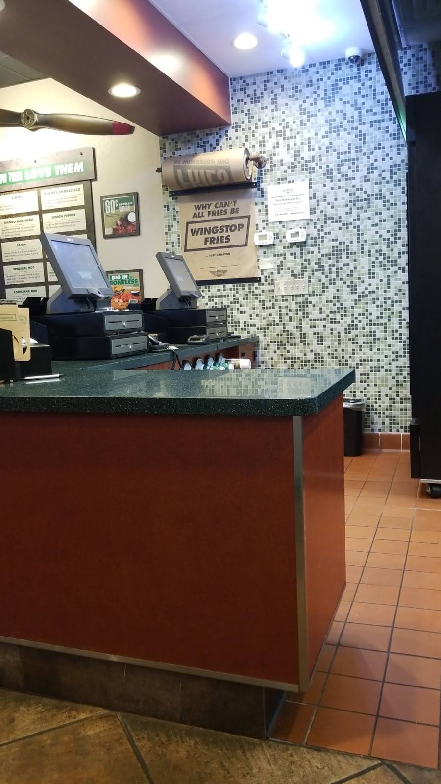 Wingstop | restaurant | 1808 N Lewis Ave, Waukegan, IL 60085, USA | 8473609464 OR +1 847-360-9464