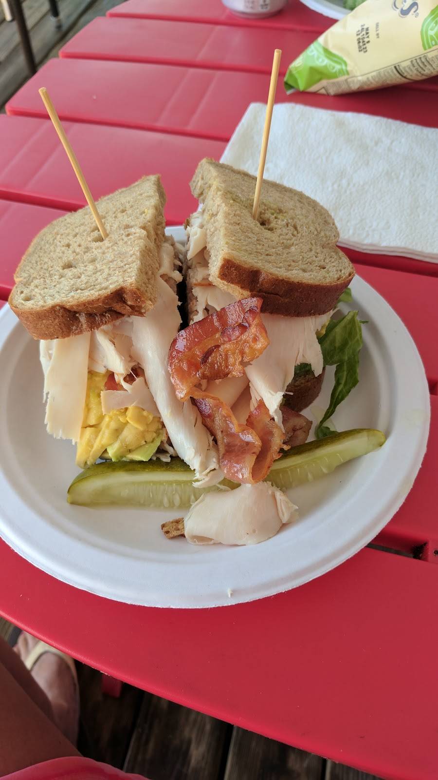 Scotts Deli | restaurant | 5337 Gulf Dr, Holmes Beach, FL 34217, USA | 9417783000 OR +1 941-778-3000