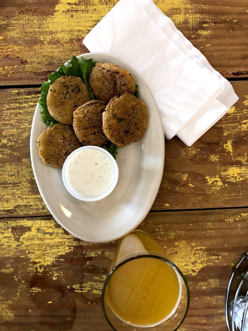 Phoenix Saloon | restaurant | 193 W San Antonio St, New Braunfels, TX 78130, USA | 8306431400 OR +1 830-643-1400