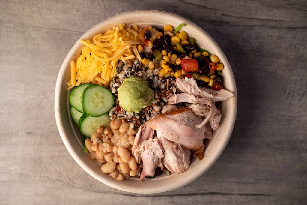 Chick N Max | restaurant | 352 S West St, Wichita, KS 67213, USA | 3168311286 OR +1 316-831-1286