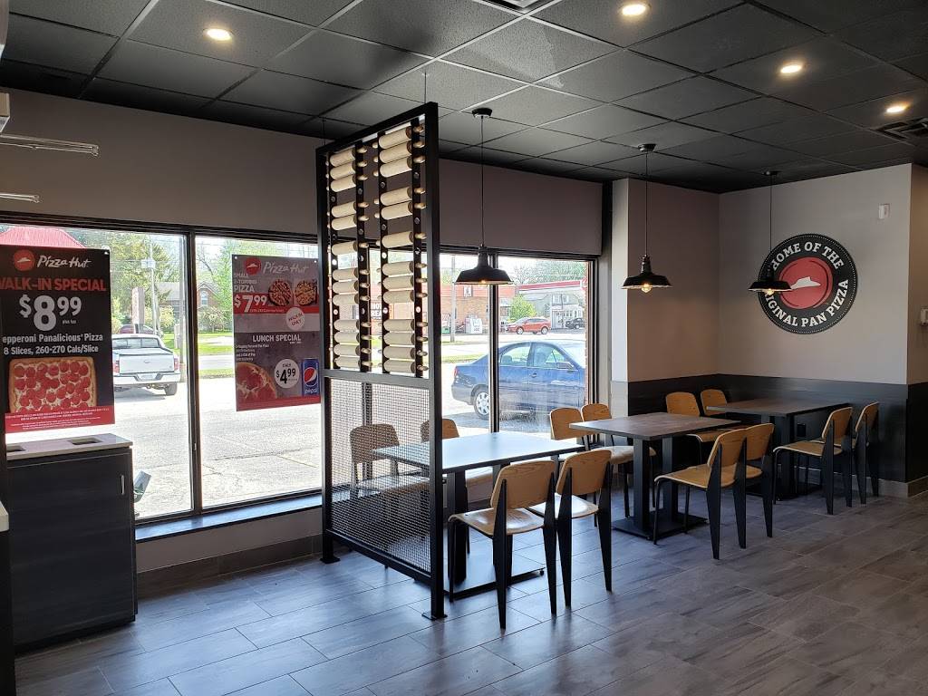 Pizza Hut | meal delivery | 95 Queensway West Unit 1, Simcoe, ON N3Y 2M8, Canada | 5194260000 OR +1 519-426-0000