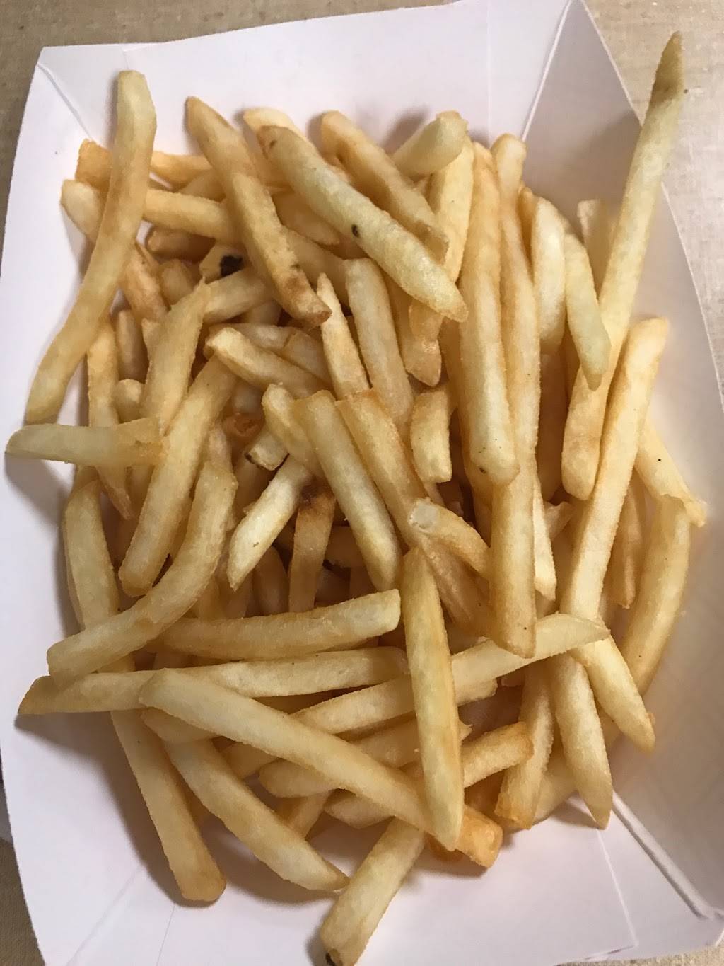 Majestic Lunch | meal takeaway | 20 S Main St, Pittston, PA 18640, USA | 5706558888 OR +1 570-655-8888