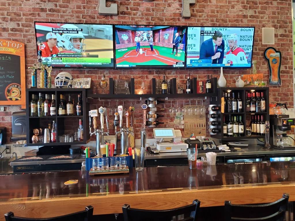 East Coast Food Pub & Grill | restaurant | 426 Walker St, Orland, CA 95963, USA | 5308652550 OR +1 530-865-2550