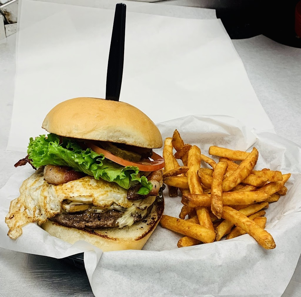 Backyard Bar and Grill | restaurant | 4914 Burleson Rd, Austin, TX 78744, USA | 5129538408 OR +1 512-953-8408