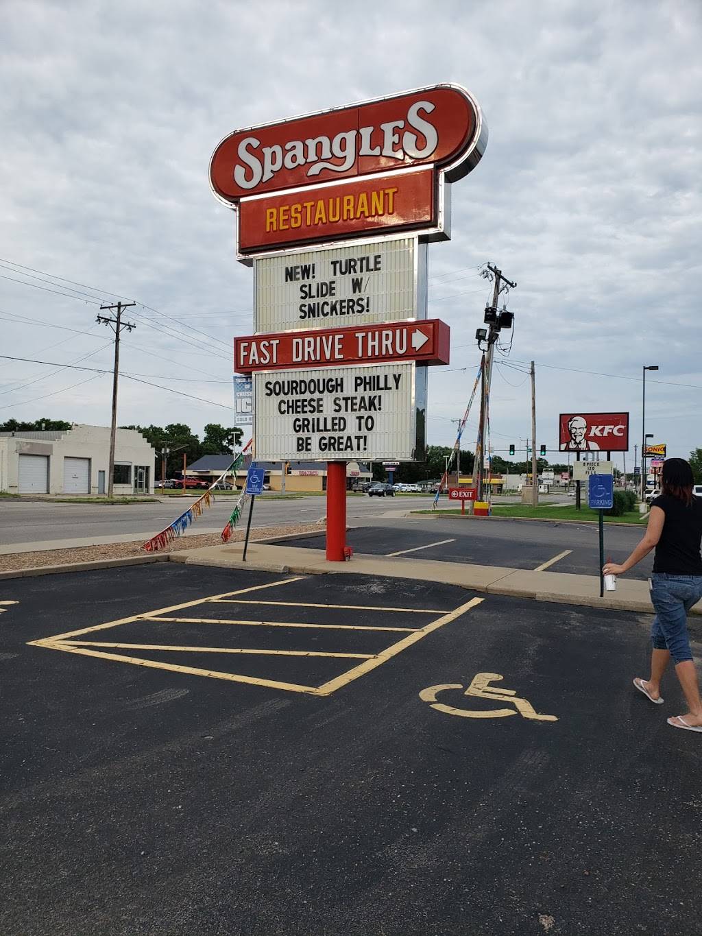 Spangles | restaurant | 2005 W Central Ave, El Dorado, KS 67042, USA | 3163213227 OR +1 316-321-3227