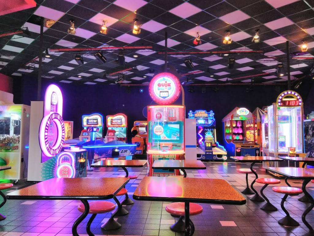 Cinemark Hollywood USA Movies 15 | meal takeaway | 4040 S Shiloh Rd, Garland, TX 75041, USA | 9728401026 OR +1 972-840-1026