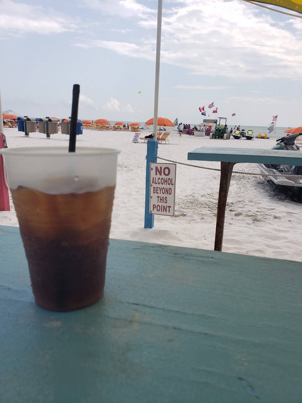 Wicked Wings Beach Bar and Grill | restaurant | 61 Avenue C, Fort Myers Beach, FL 33931, USA | 2397659647 OR +1 239-765-9647