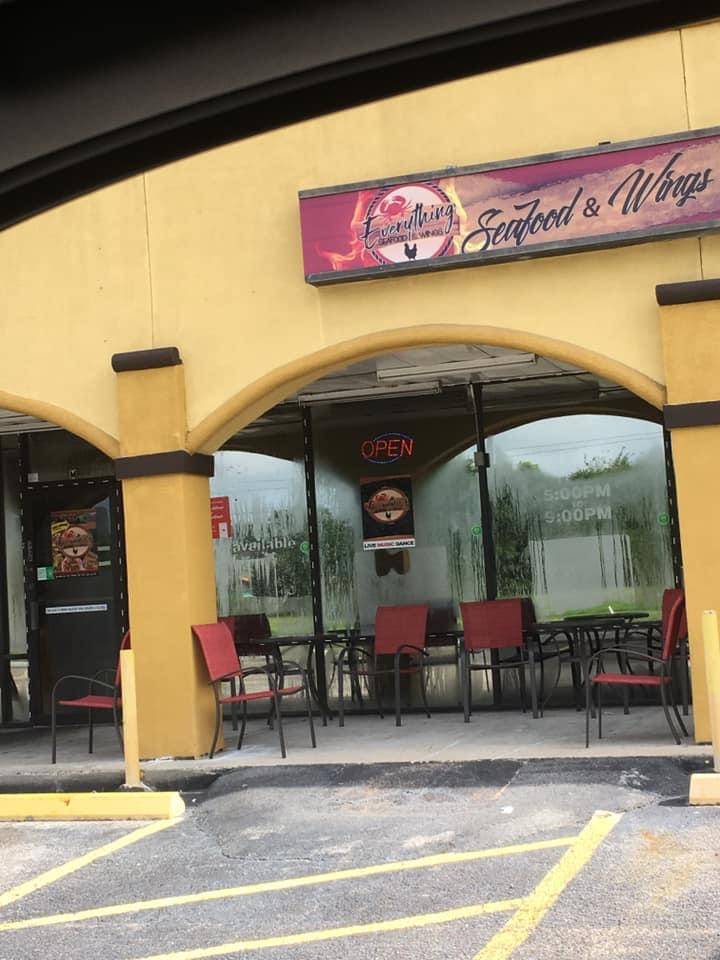 EVERYTHING SEAFOOD AND WINGS | restaurant | 8405 Almeda Genoa Rd suite m, Houston, TX 77075, USA | 7134854771 OR +1 713-485-4771