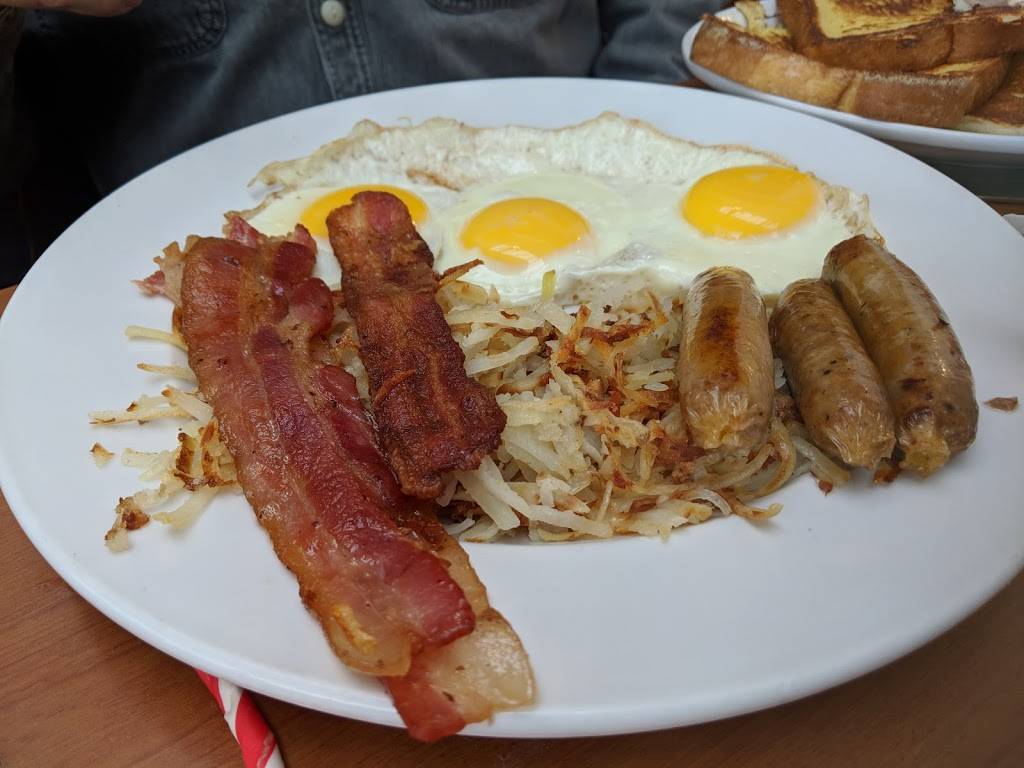 Perkins Family Restaurant & Bakery | restaurant | 89 Meadowvale Dr, St. Catharines, ON L2N 3Z8, Canada | 9059354522 OR +1 905-935-4522