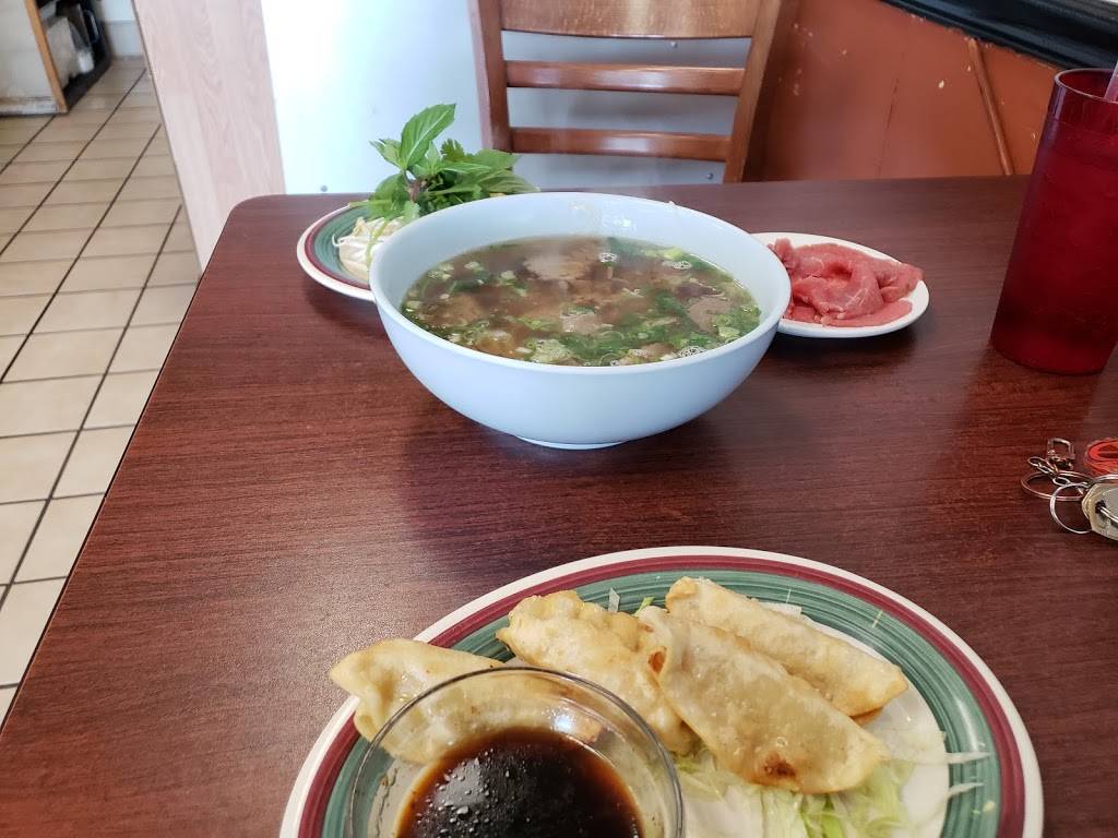 VK Noodle House | restaurant | 2941 Bienville Blvd, Ocean Springs, MS 39564, USA | 2288721444 OR +1 228-872-1444