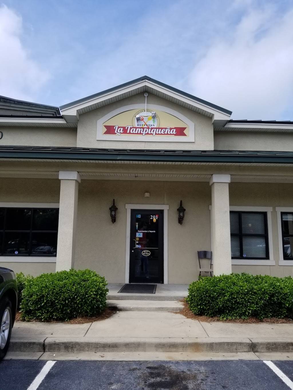 La Tampiqueña Mexican Restaurant | restaurant | 200 Bluffton Park Crescent, Bluffton, SC 29910, USA | 8438156834 OR +1 843-815-6834