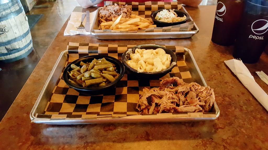 Old 30 BBQ | restaurant | 1330 E Mansfield St, Bucyrus, OH 44820, USA | 4195621399 OR +1 419-562-1399