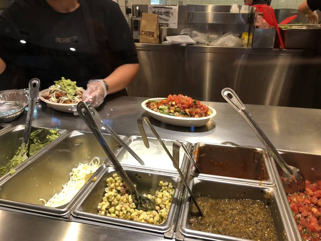 Chipotle Mexican Grill | restaurant | 1504 Garnet Ave, San Diego, CA 92109, USA | 8582743093 OR +1 858-274-3093