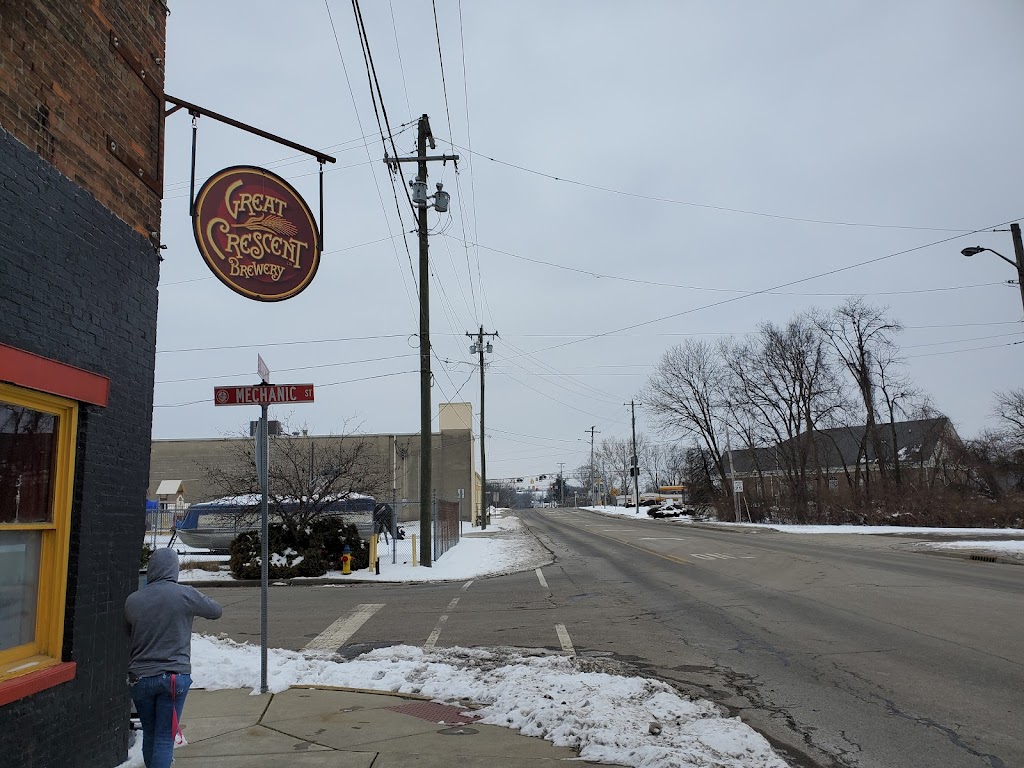 Great Crescent Brewery | restaurant | 315 Importing St, Aurora, IN 47001, USA | 8126559079 OR +1 812-655-9079