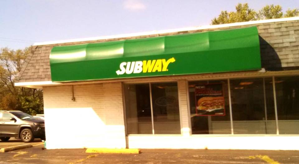 Subway | restaurant | 2203 E Prospect Rd, Ashtabula, OH 44004, USA | 4409926330 OR +1 440-992-6330