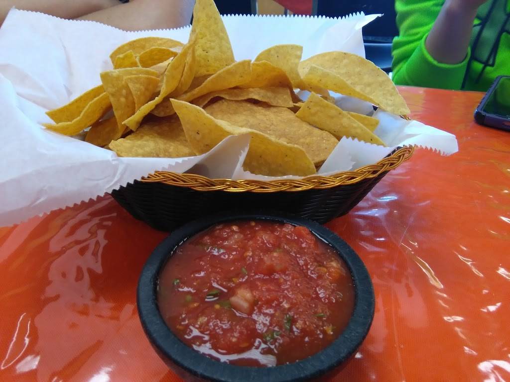 La Morenita Restaurant | restaurant | 2201 S Thompson St, Springdale, AR 72764, USA | 4797512177 OR +1 479-751-2177