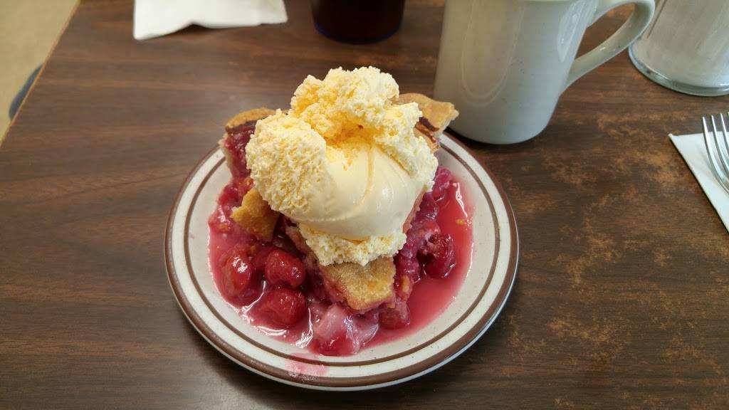 Meeders | restaurant | 19 E Main St, Ripley, NY 14775, USA | 7167367381 OR +1 716-736-7381