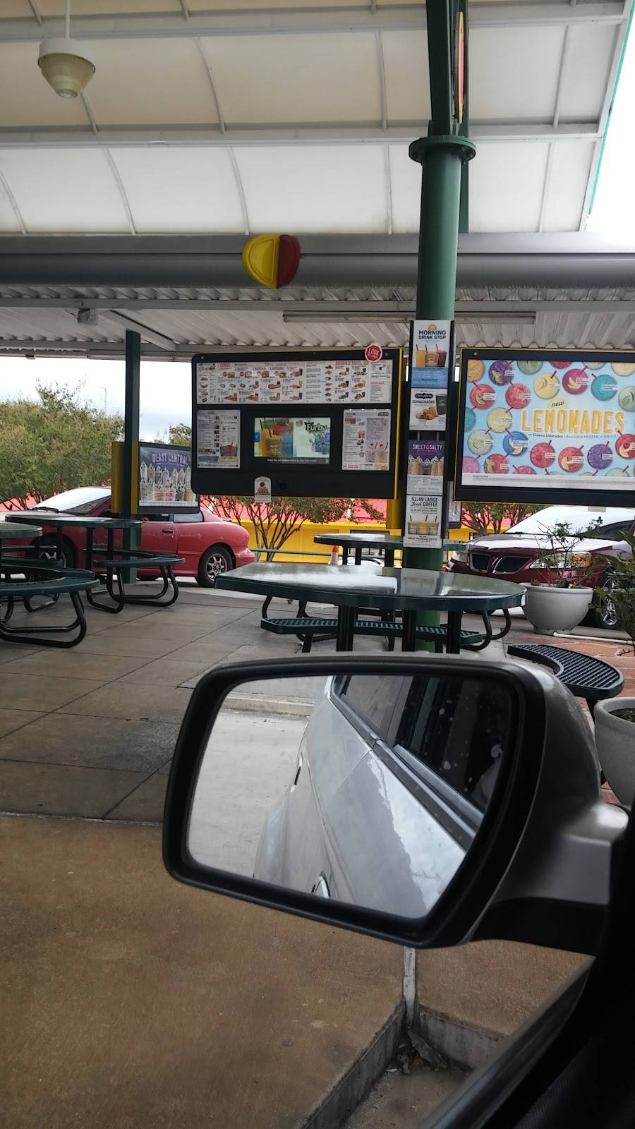 Sonic Drive-In | restaurant | 6111 Ingram Rd, San Antonio, TX 78238, USA | 2106812777 OR +1 210-681-2777