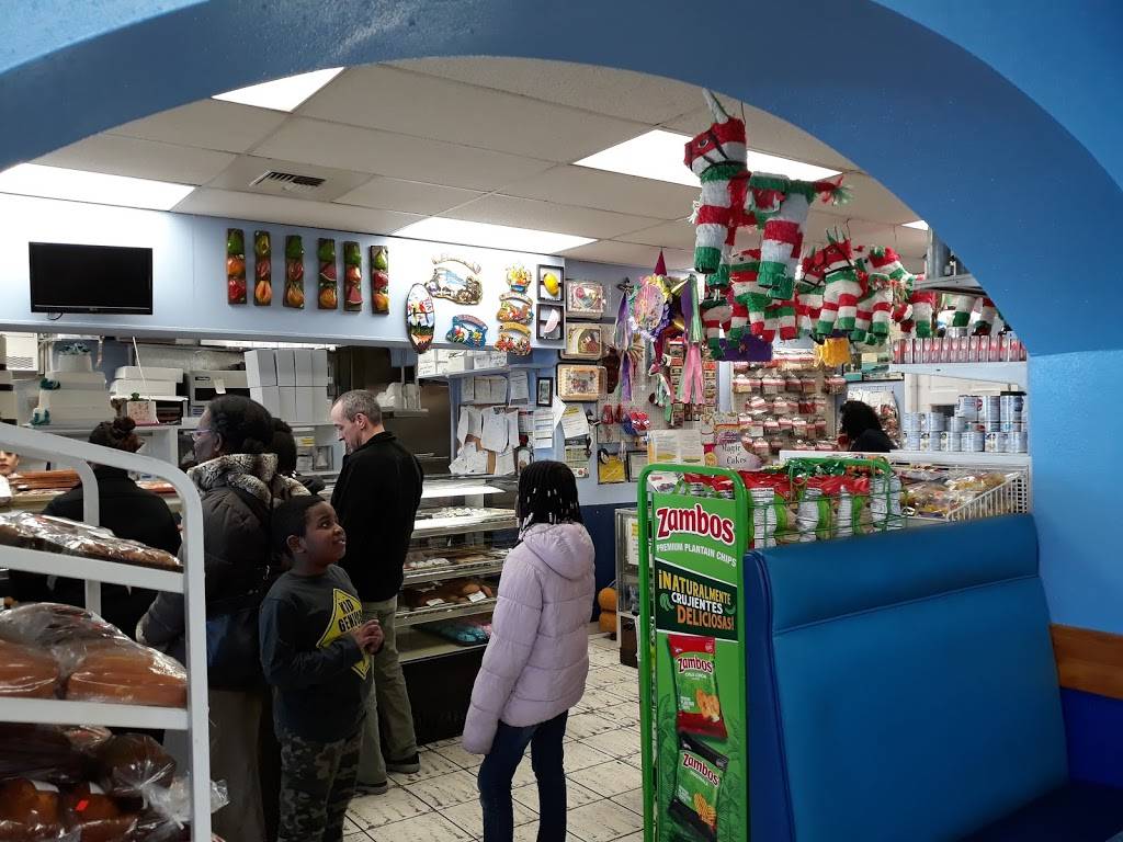 Salvadorean Bakery | restaurant | 1719 SW Roxbury St, Seattle, WA 98106, USA | 2067624064 OR +1 206-762-4064