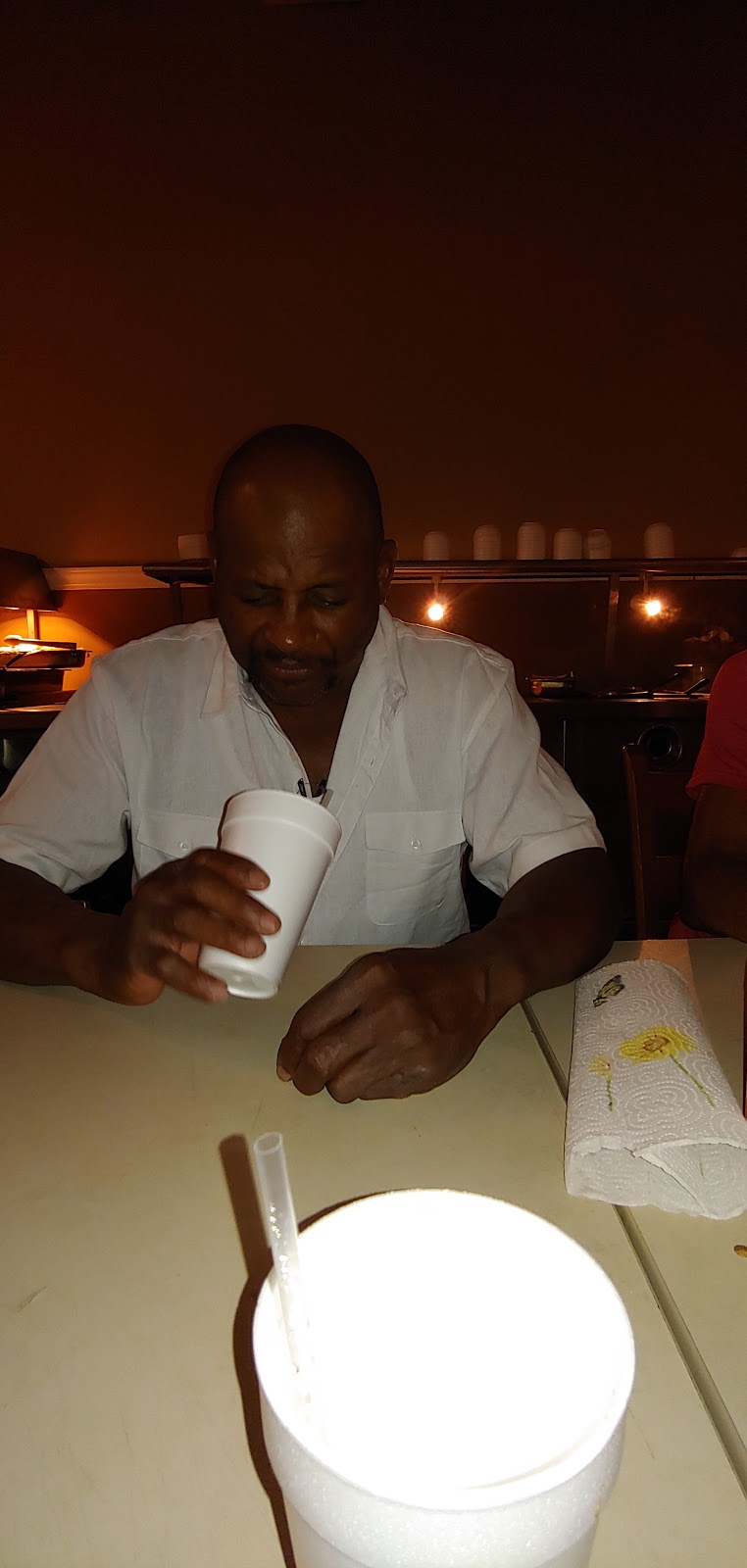 Cades Home Cooking | restaurant | 9 East Square, Washington, GA 30673, USA | 7066785586 OR +1 706-678-5586