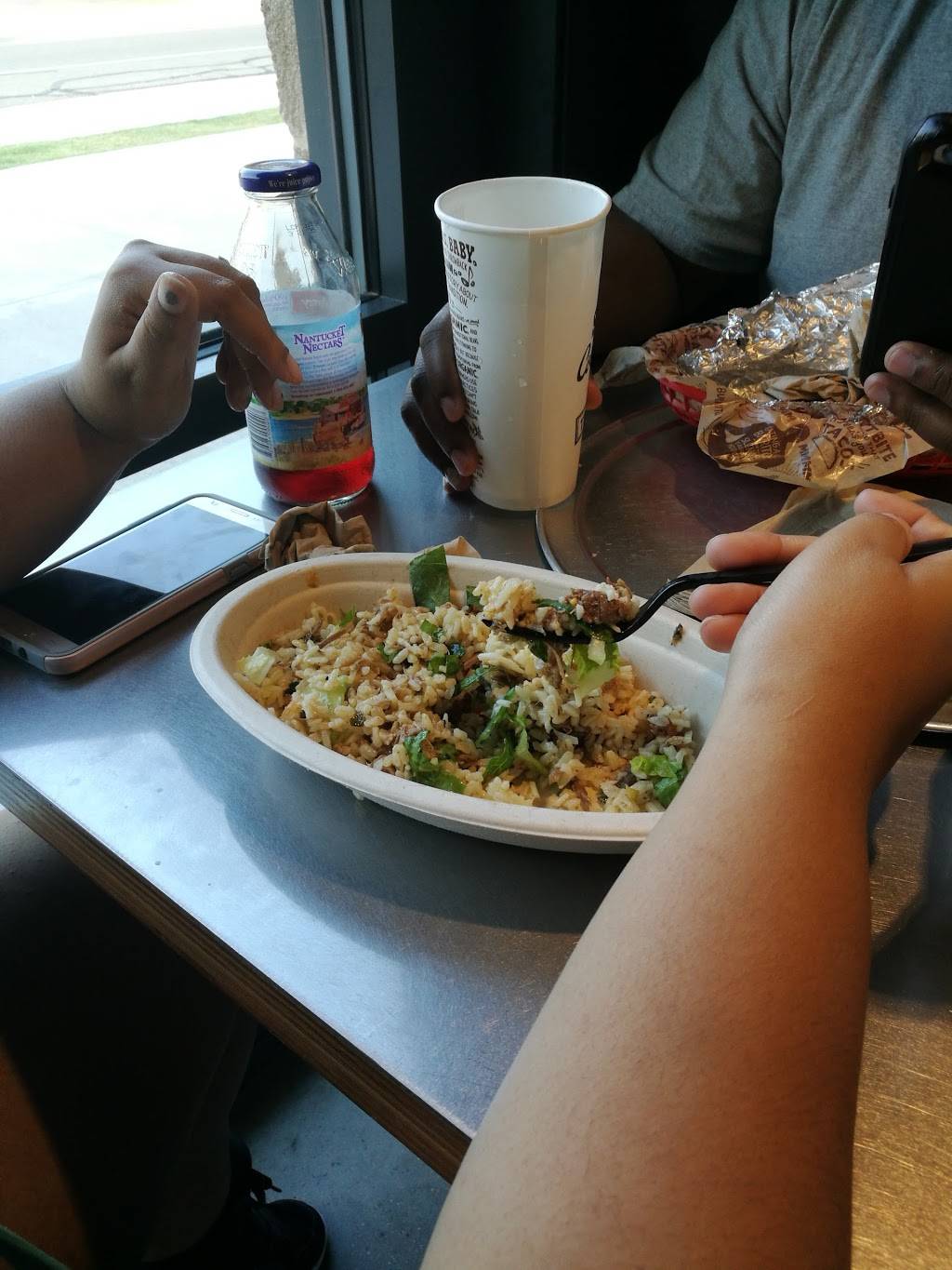 Chipotle Mexican Grill | restaurant | 721 S 4th St Ste 100, Waco, TX 76706, USA | 2547520001 OR +1 254-752-0001